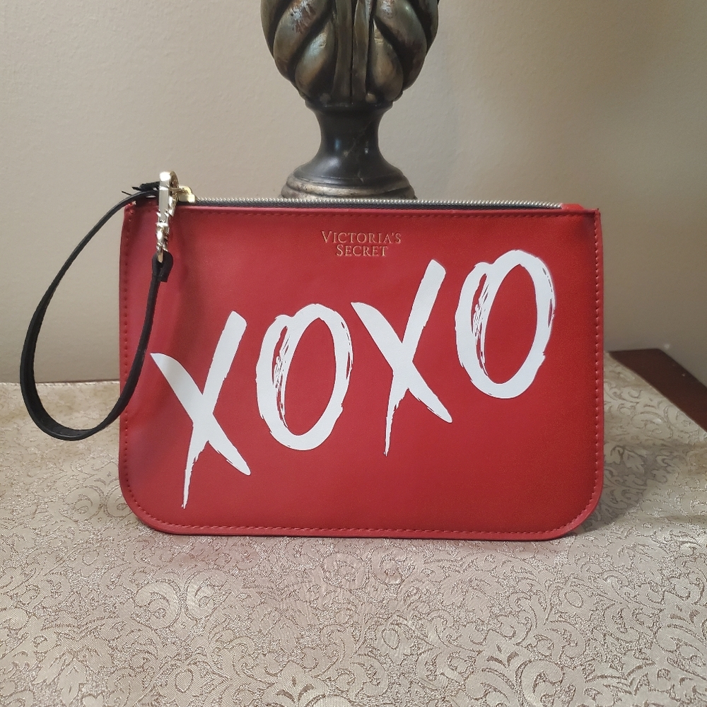 Victoria Secret wristlet